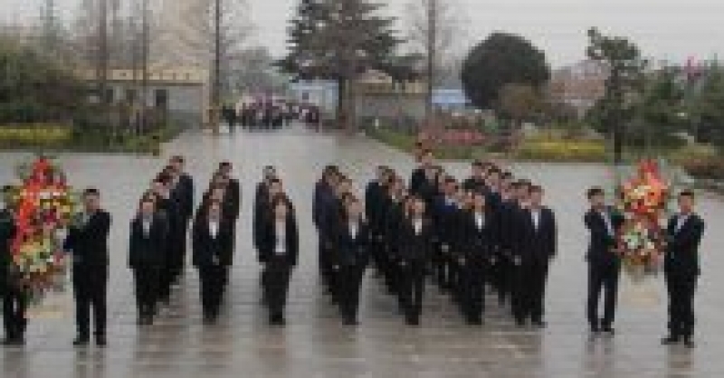 集團開展紀(jì)念革命烈士活動